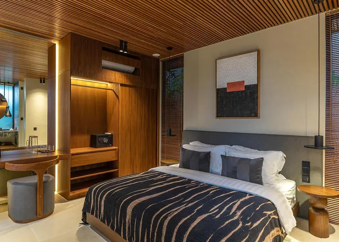 Baratega - Dreamy Urban Tropical 6br For Large Group Kerobokan (Bali)