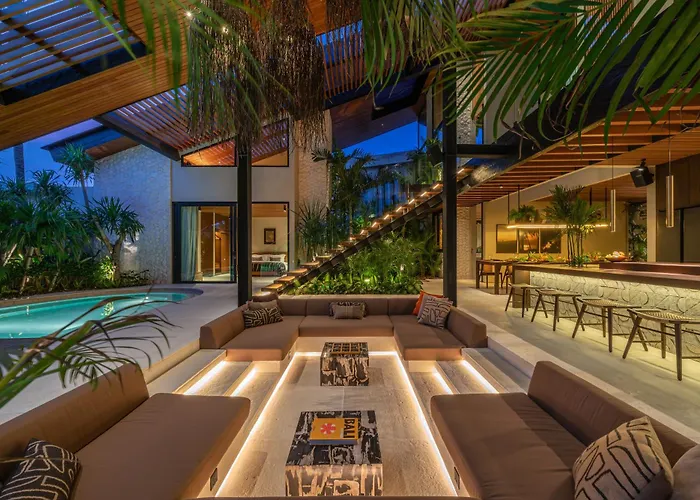 Baratega - Dreamy Urban Tropical 6br For Large Group Kerobokan (Bali)