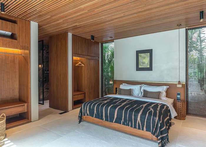Villa Baratega - Dreamy Urban Tropical 6br For Large Group