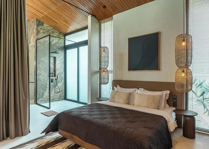 Baratega - Dreamy Urban Tropical 6br For Large Group * Kerobokan (Bali)