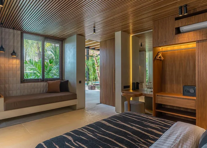 Villa Baratega - Dreamy Urban Tropical 6br For Large Group Kerobokan (Bali)