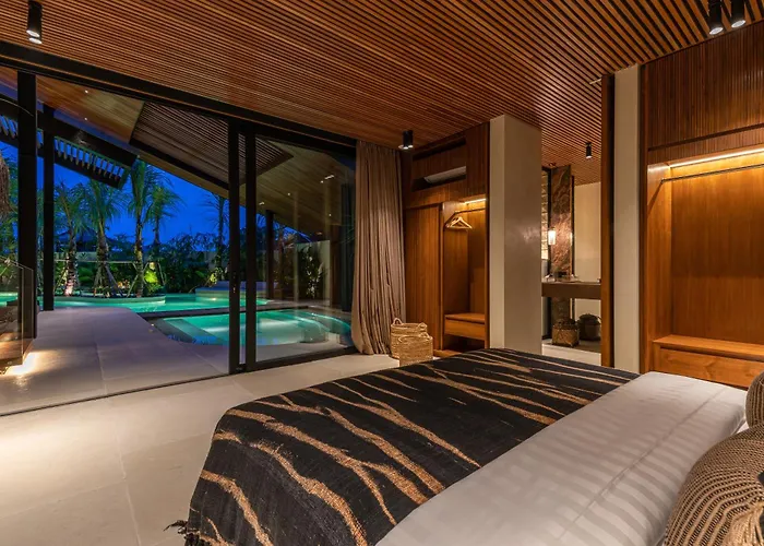 Baratega - Dreamy Urban Tropical 6br For Large Group Villa Kerobokan (Bali)