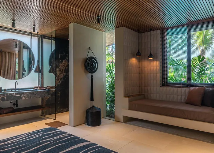 Villa Baratega - Dreamy Urban Tropical 6br For Large Group Kerobokan (Bali)