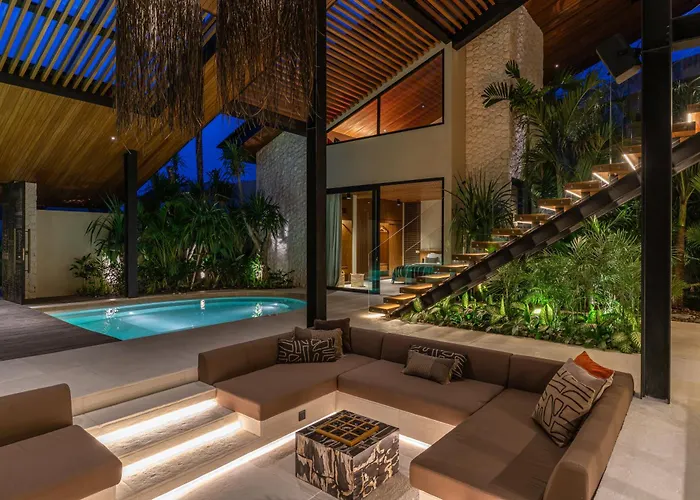 Baratega - Dreamy Urban Tropical 6br For Large Group Kerobokan (Bali)