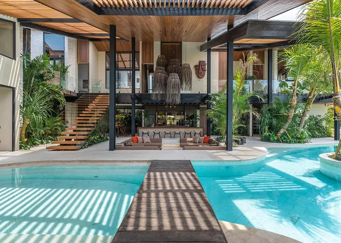 Baratega - Dreamy Urban Tropical 6br For Large Group Villa *