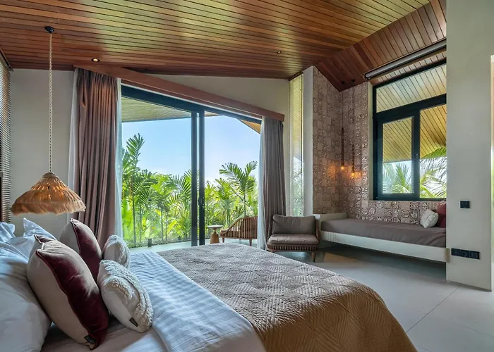 Baratega - Dreamy Urban Tropical 6br For Large Group * Kerobokan (Bali)