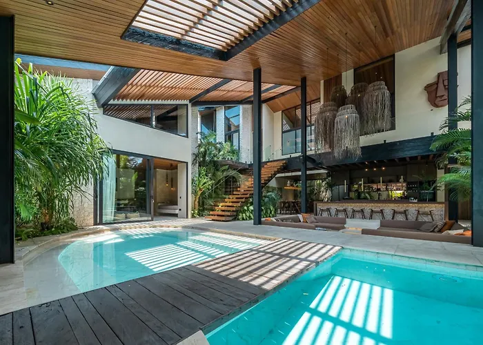 Villa Baratega - Dreamy Urban Tropical 6br For Large Group